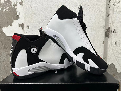 Blanco y negro 40-47